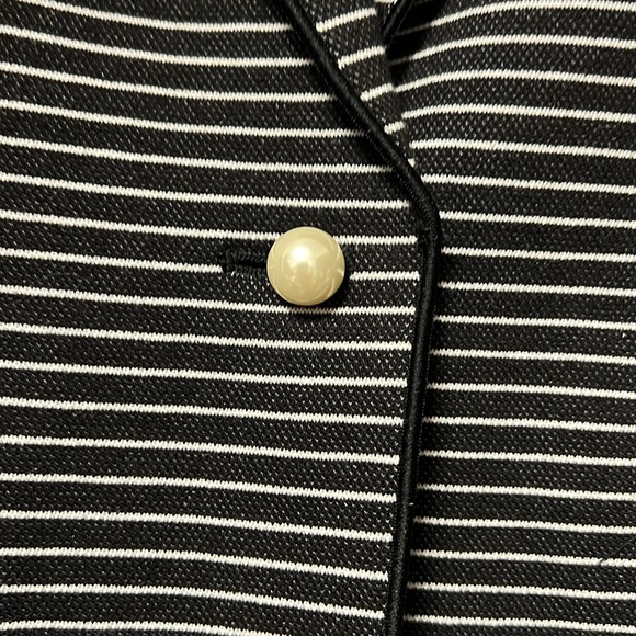 Ann Taylor (never worn) navy stripe blazer - Picture 3 of 9